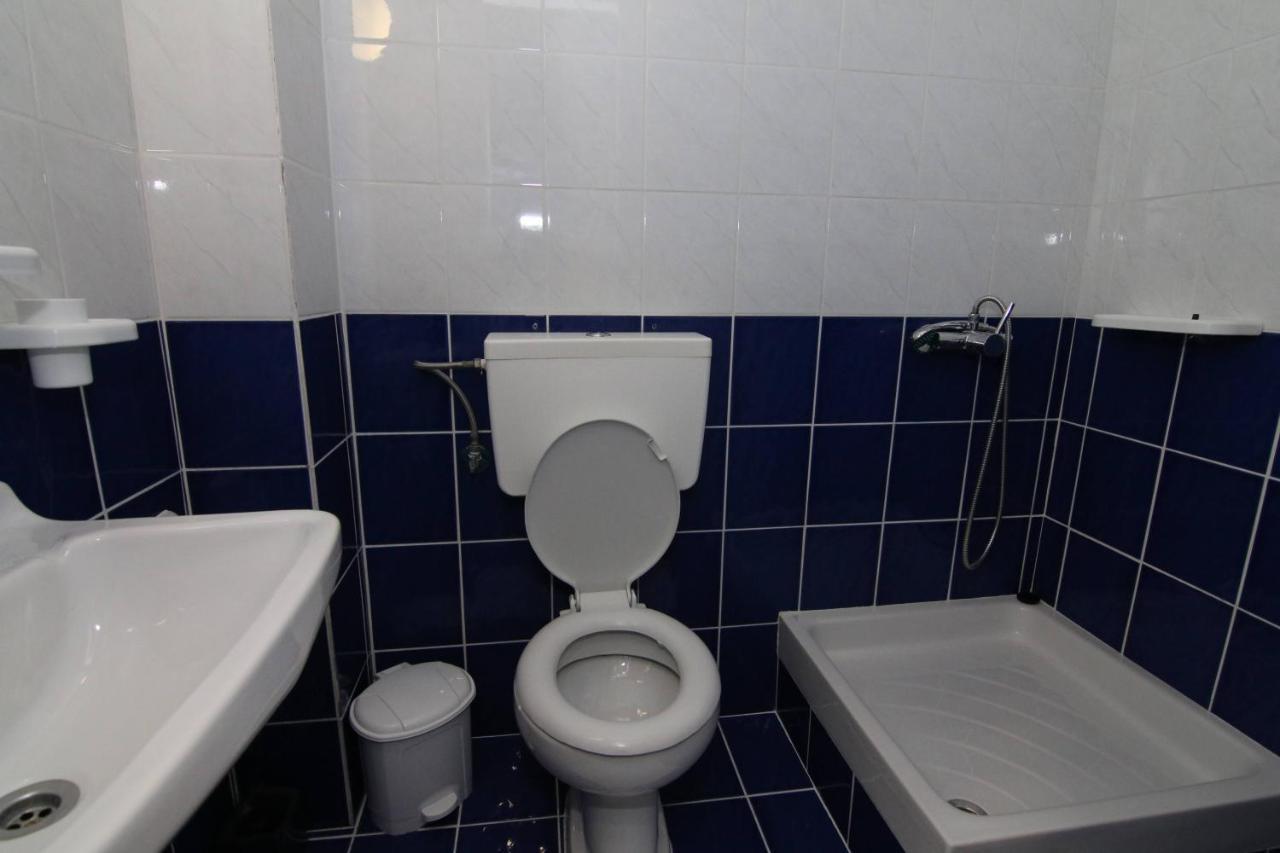 Sea Breeze Apartment ปาเลโอกัสไตรซา ภายนอก รูปภาพ