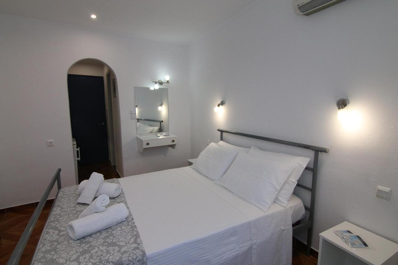 Sea Breeze Apartment ปาเลโอกัสไตรซา ภายนอก รูปภาพ